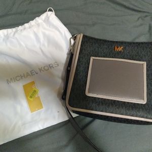 Michael Kors purse $75